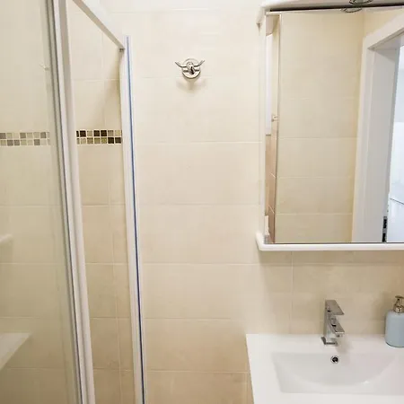 Irina Apartment *