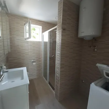 Irina شقة Ičići