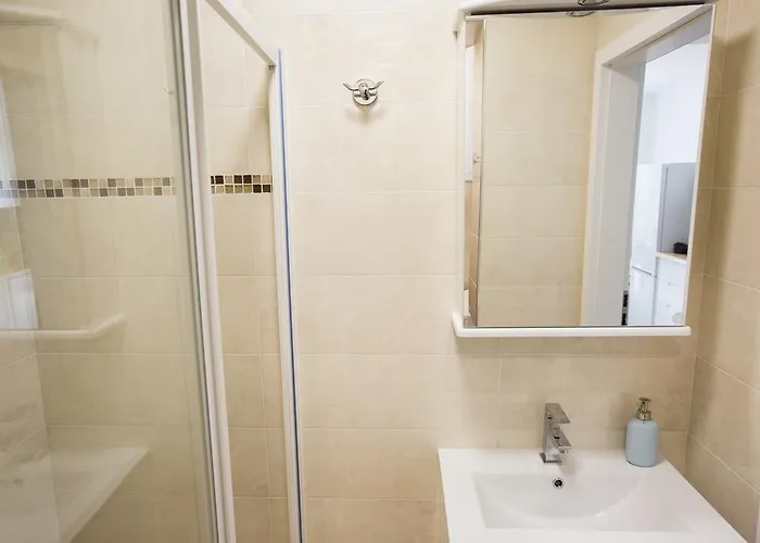 Irina Apartment *