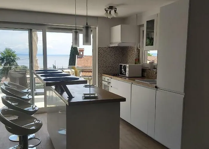 Irina Apartment *