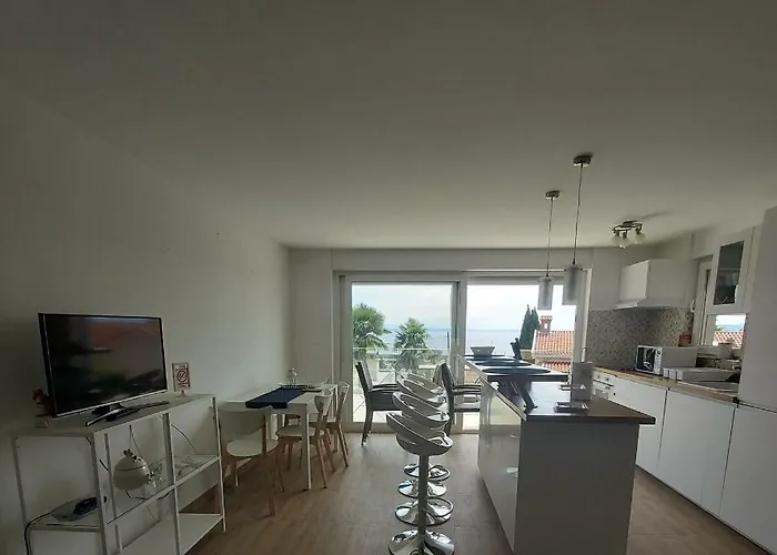 Irina Apartment Ičići